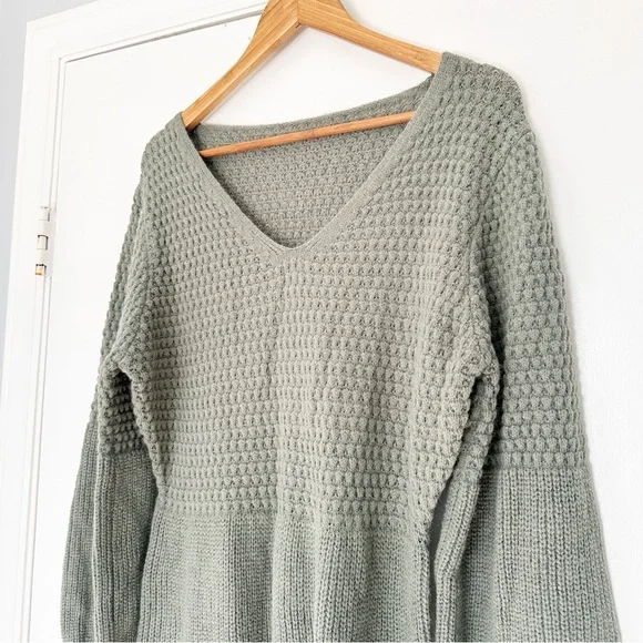 Cupshe Honeycomb Textured Knit Sweater Mini Dress Sage Green L NWT - Picture 4 of 9